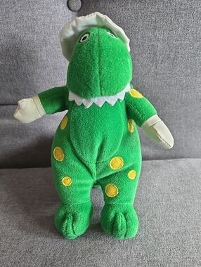 y2k Vintage dorothy the Dinosaur The wiggles Green Plush Dinosaur Toy